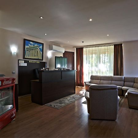 Acropolis Hotel Пазарджик Экстерьер фото