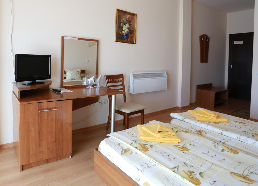 Acropolis Hotel Пазарджик Номер фото